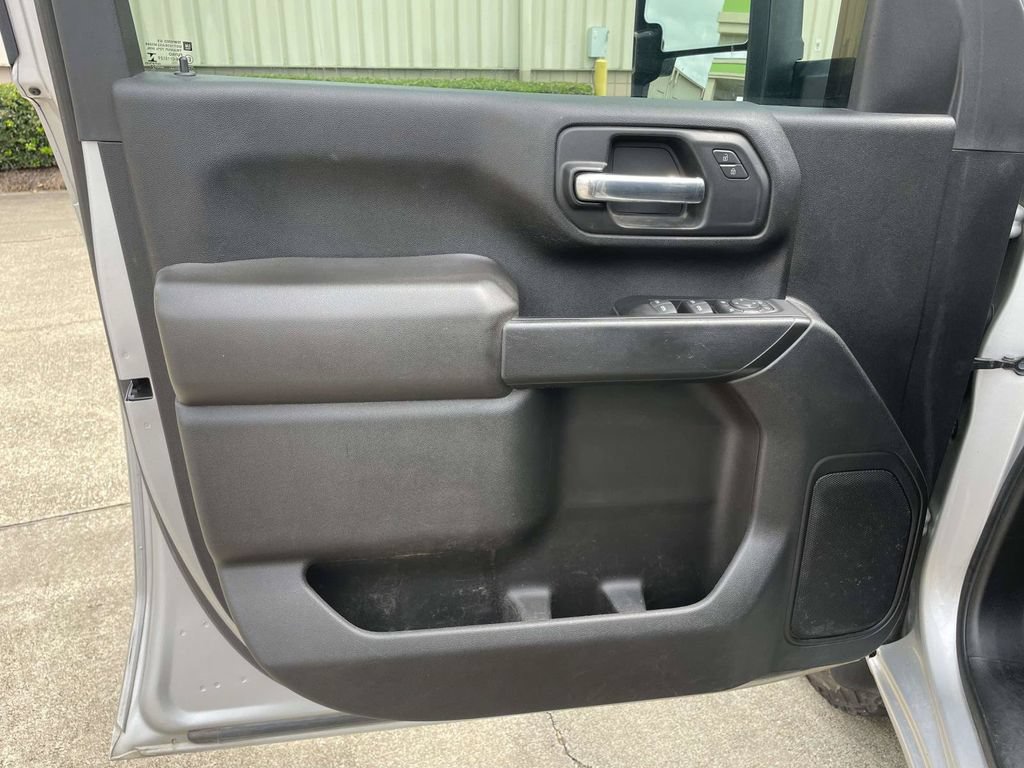 Used 2022 Chevrolet Silverado 2500 Custom w/ Custom Value Package AWD/4WD image 15