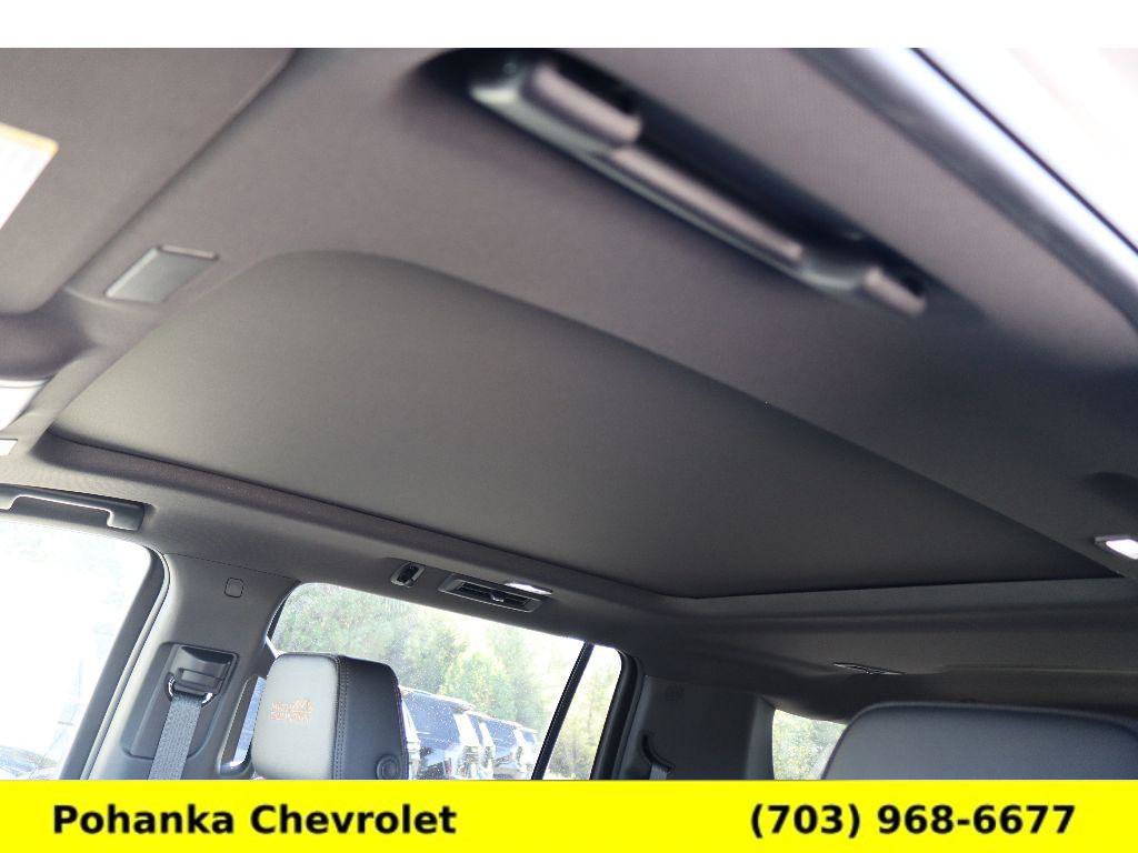 New 2026 Chevrolet Suburban High Country image 18