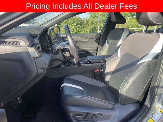 Used 2025 Toyota Camry SE FWD image 20