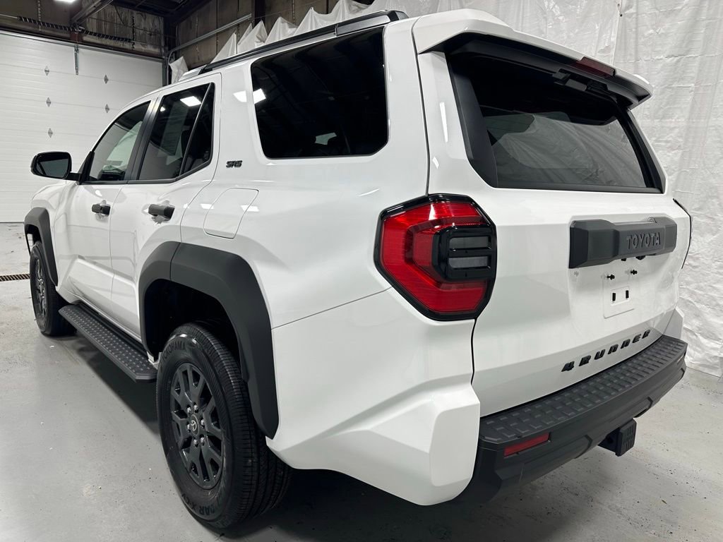 Used 2025 Toyota 4Runner SR5 image 5