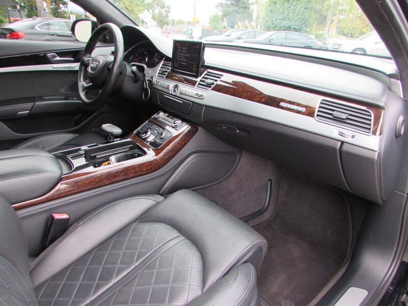 Used 2013 Audi A8 3.0T w/ Driver Assistance Pkg AWD/4WD image 31