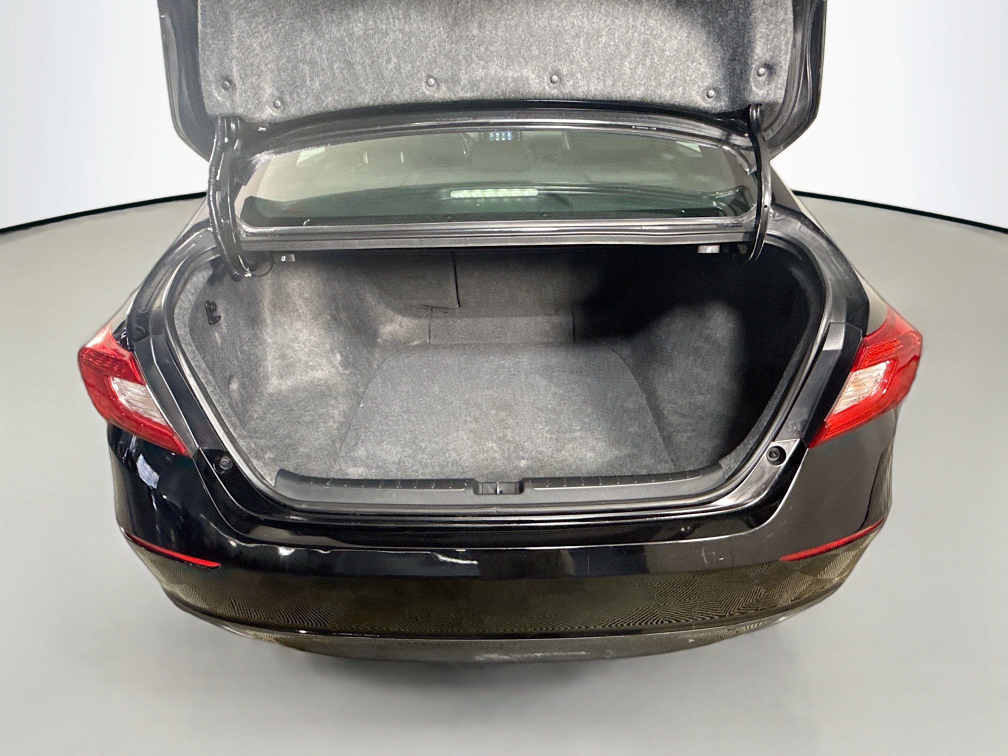 Used 2020 Honda Accord Sport image 35