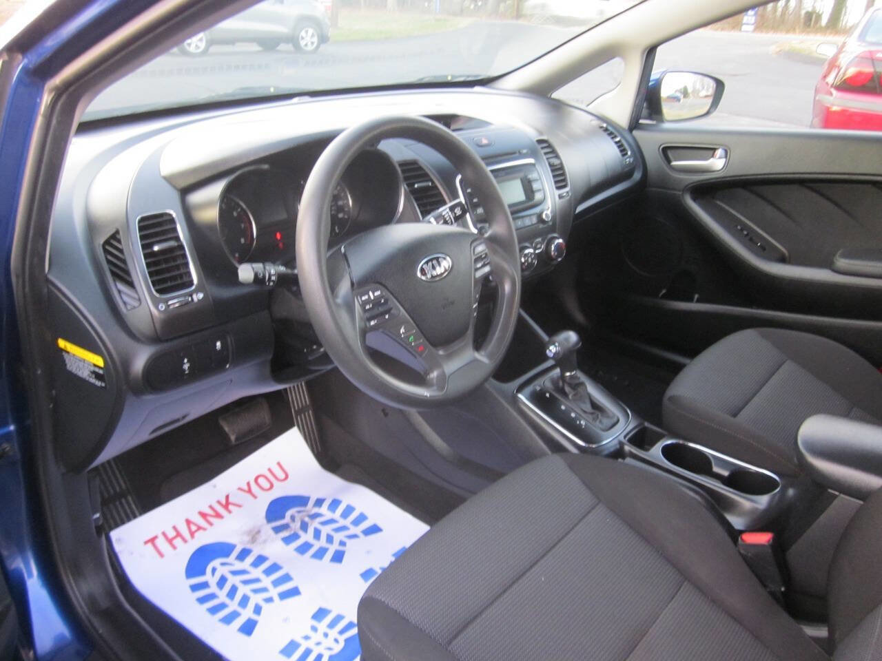Used 2018 Kia Forte LX image 9