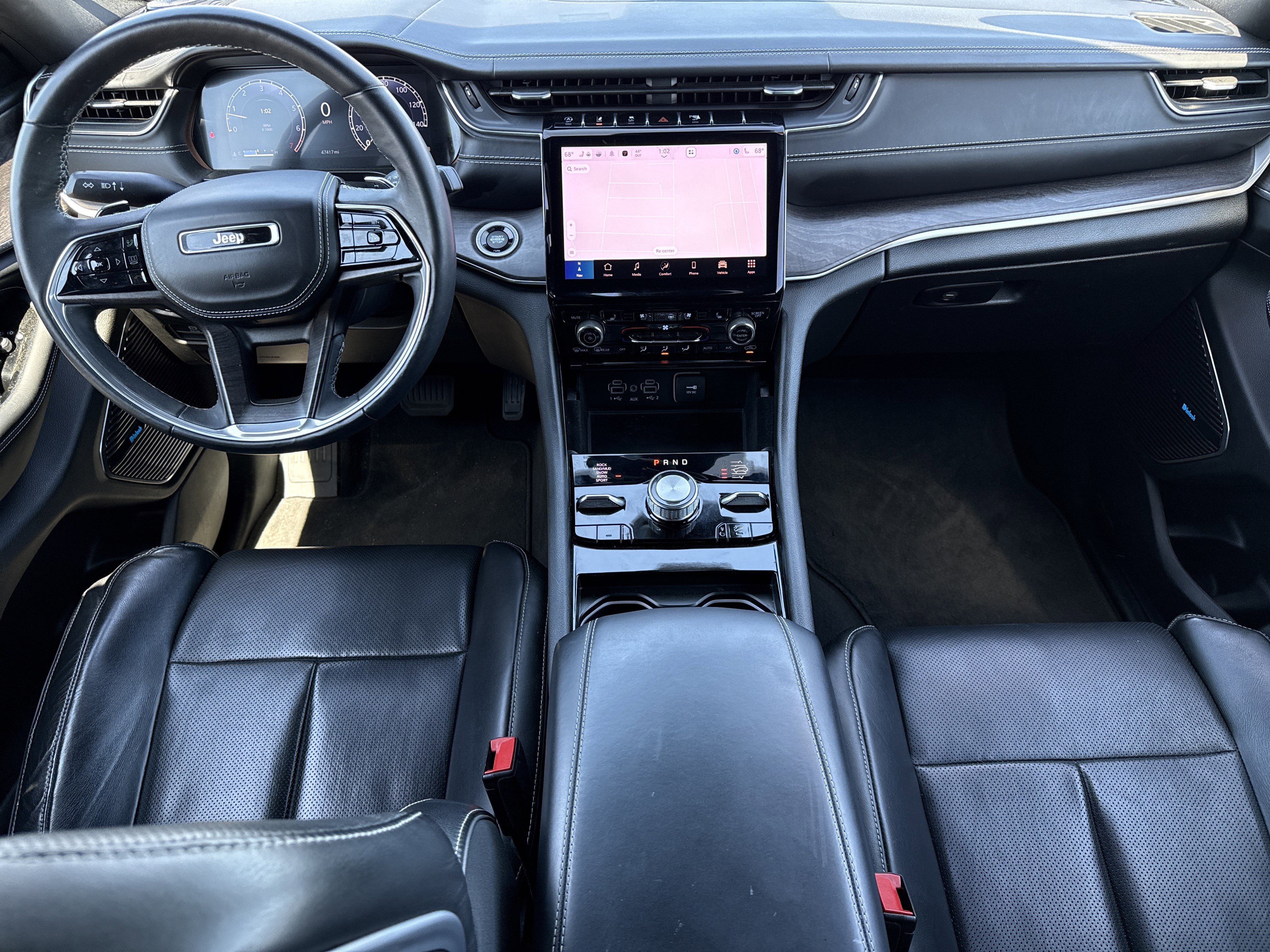 Used 2022 Jeep Grand Cherokee Overland w/ Luxury Tech Group IV AWD/4WD image 38