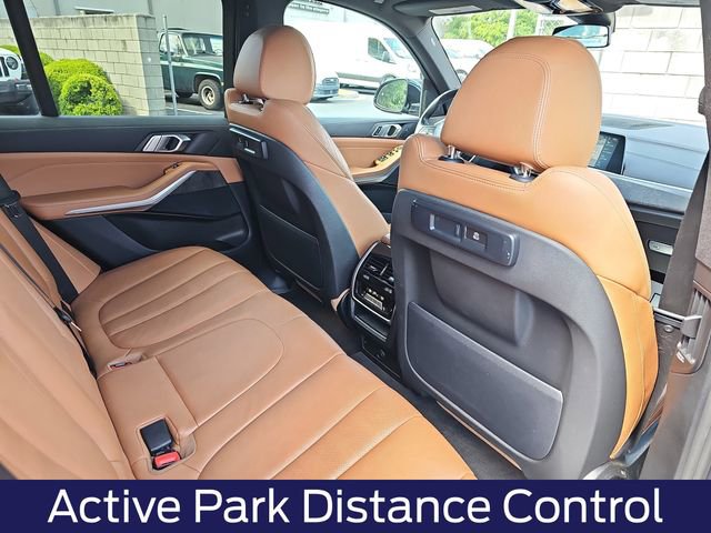 Used 2021 BMW X5 xDrive40i w/ Parking Assistance Package AWD/4WD image 13