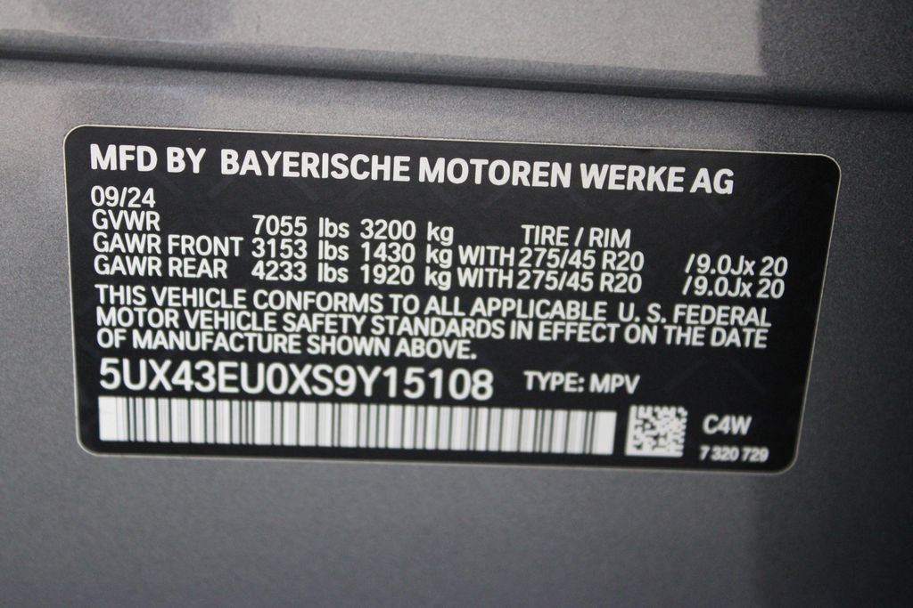 Used 2025 BMW X5 xDrive50e AWD/4WD image 32