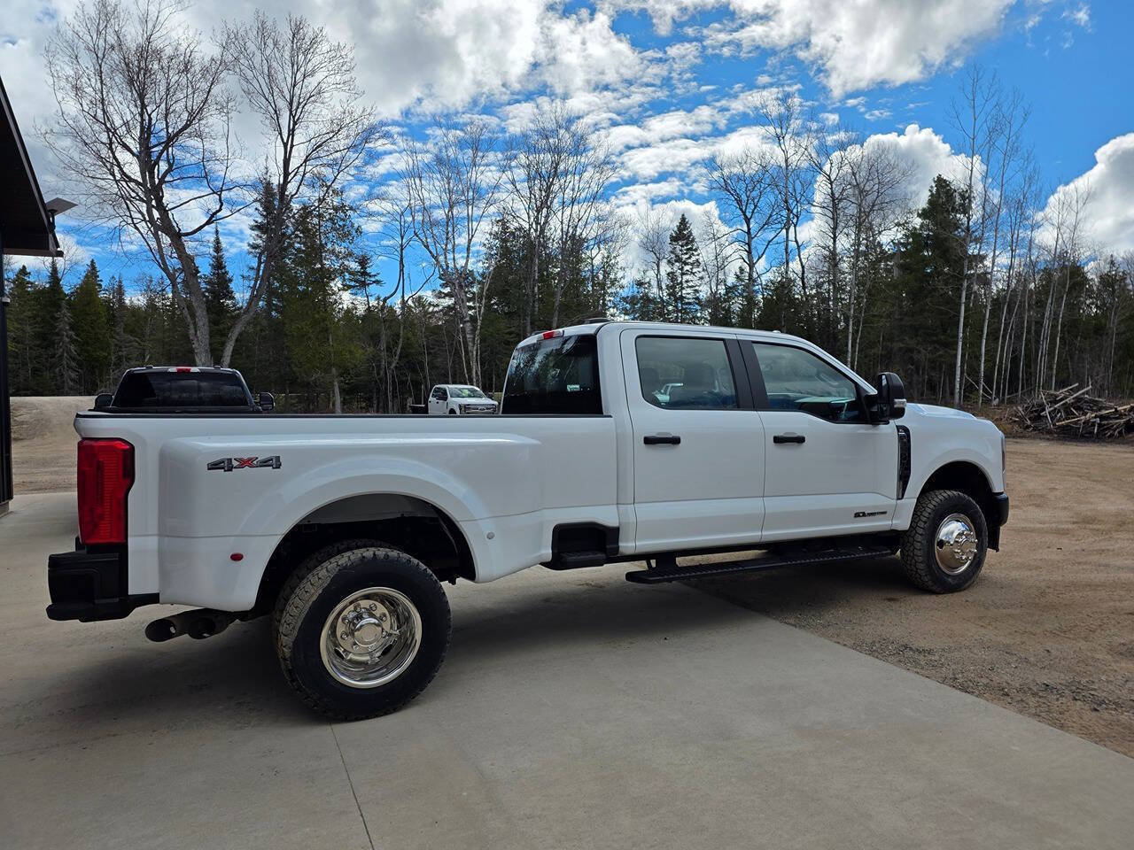Used 2024 Ford F350 XL AWD/4WD image 8