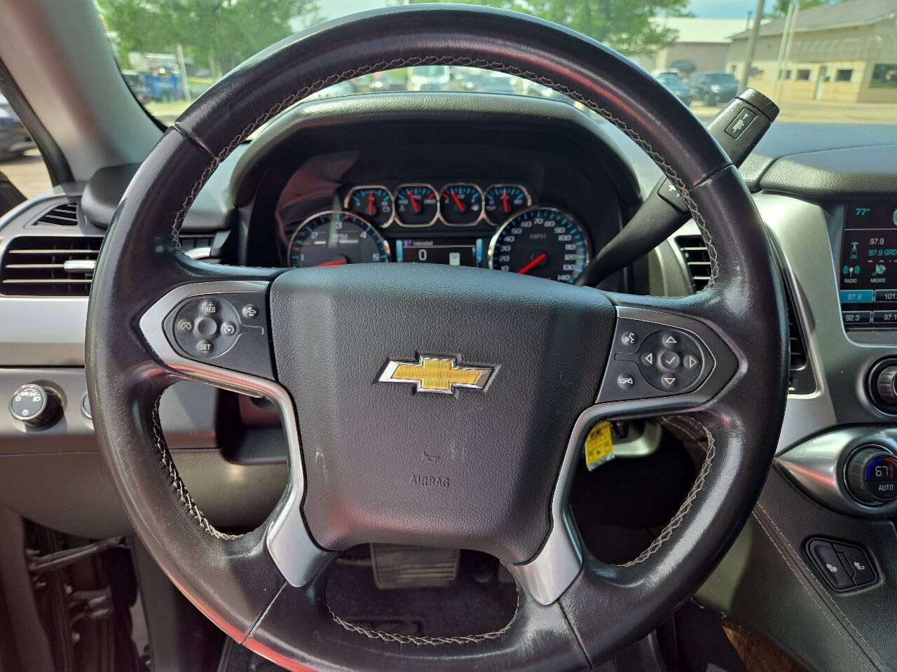 Used 2020 Chevrolet Suburban LT AWD/4WD image 17