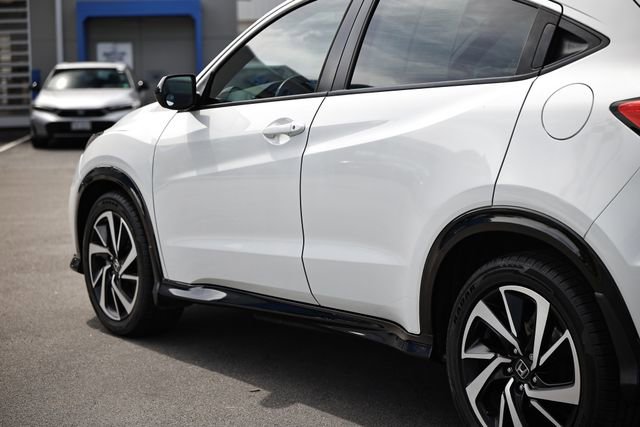 Certified 2020 Honda HR-V Sport image 6