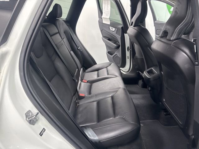 Used 2021 Volvo XC60 T5 Momentum image 20