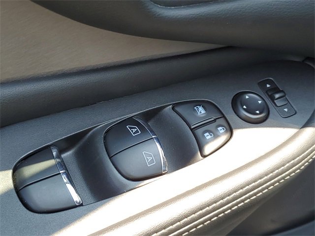 Used 2023 Nissan Murano SL image 18