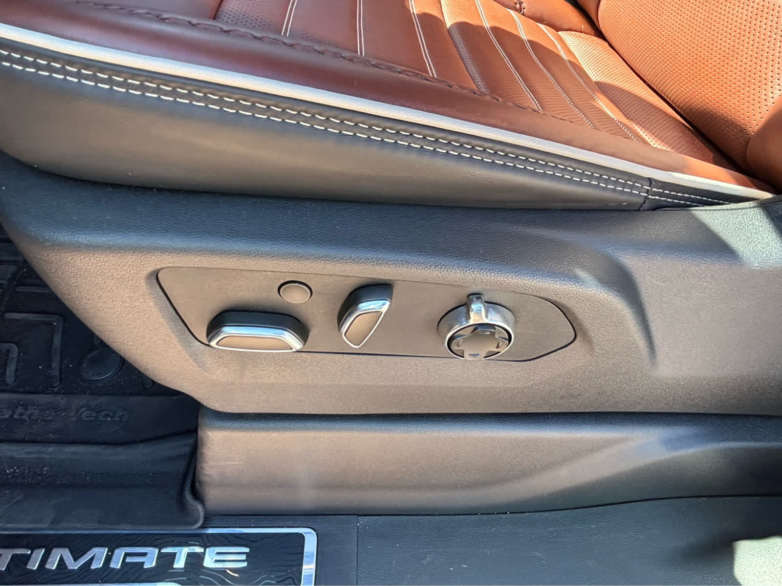 Used 2026 GMC Sierra 1500 Denali Ultimate AWD/4WD image 17