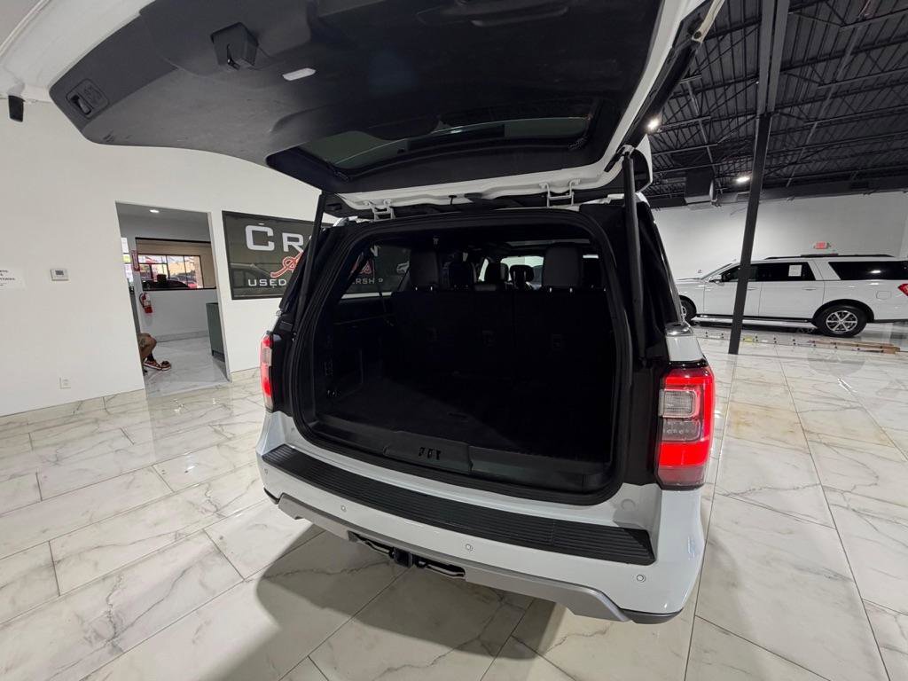 Used 2021 Ford Expedition Max Limited image 12