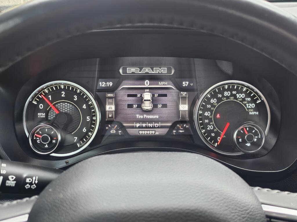 Used 2023 RAM 1500 Laramie image 32