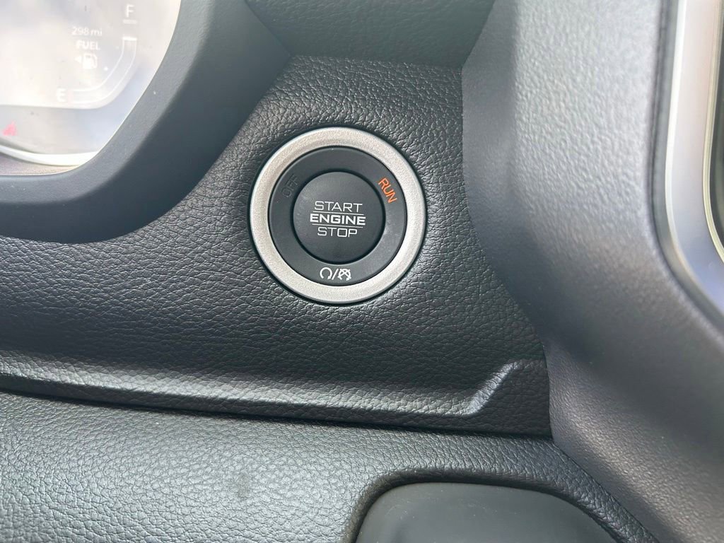 Used 2025 RAM 1500 Big Horn RWD image 44