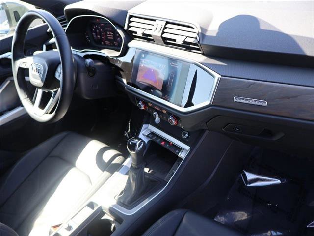 Used 2019 Audi Q3 2.0T Premium Plus image 29