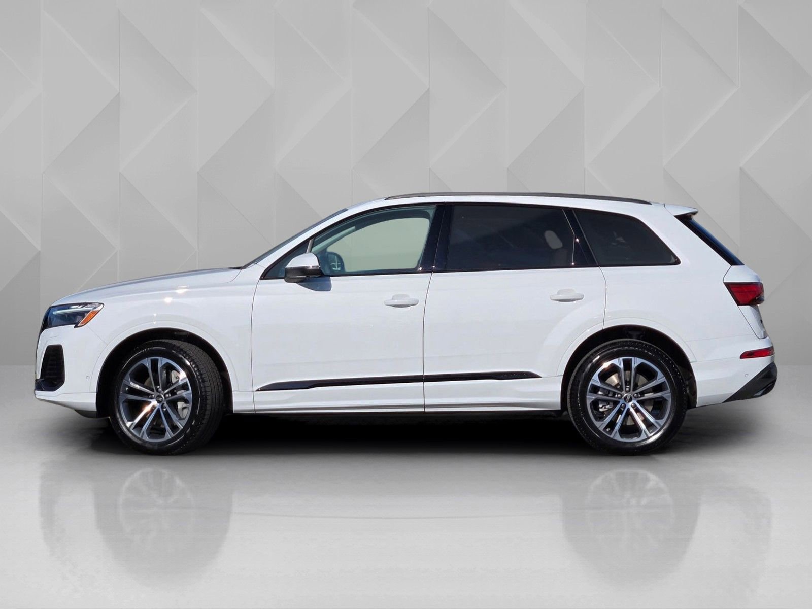 New 2026 Audi Q7 2.0T Premium Plus AWD/4WD image 3