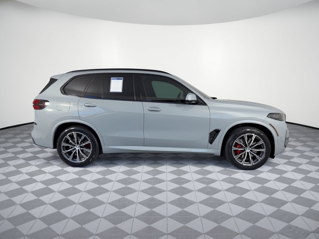 Certified 2024 BMW X5 xDrive40i AWD/4WD image 8