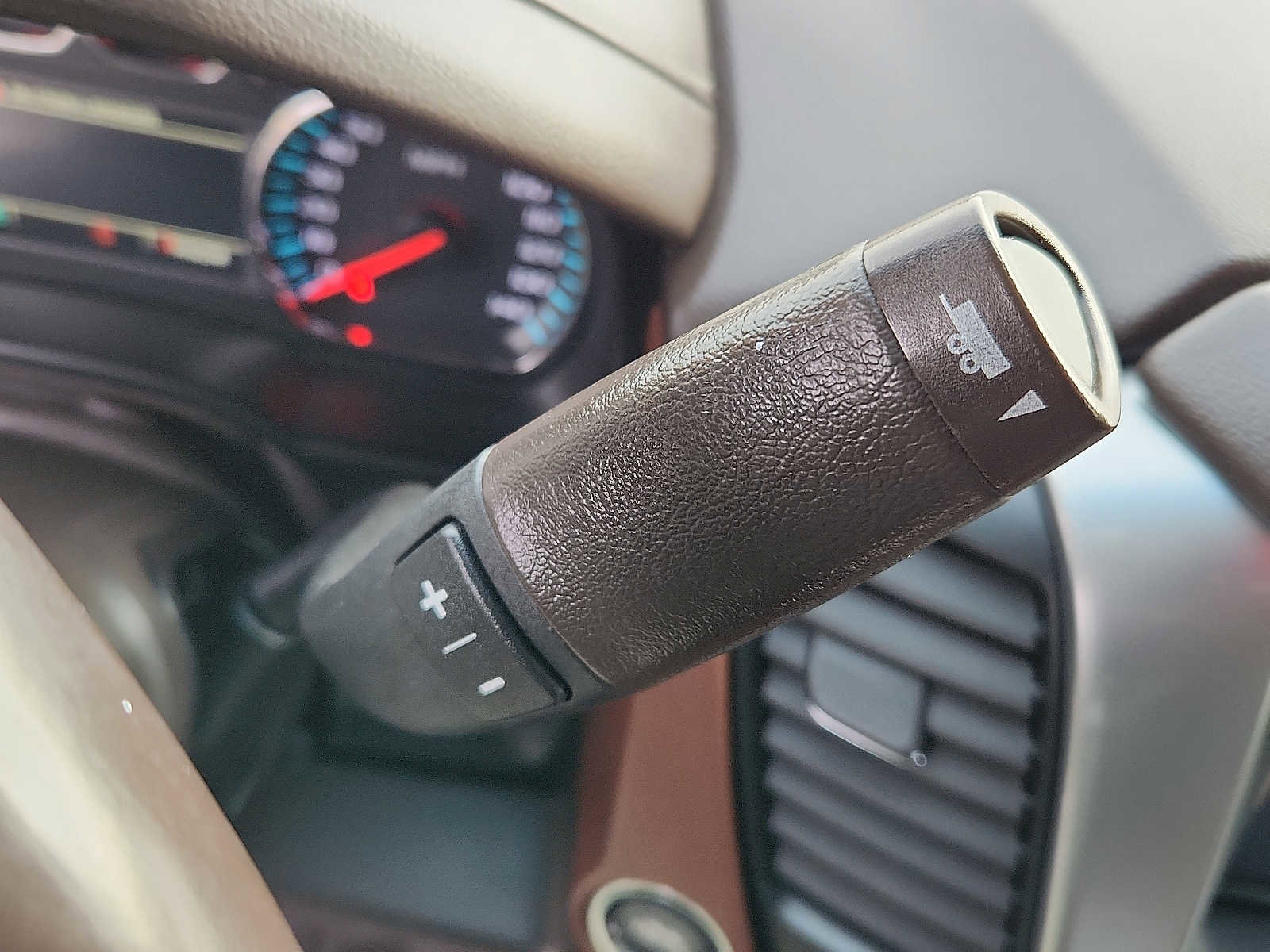 Used 2016 Chevrolet Tahoe LTZ image 14