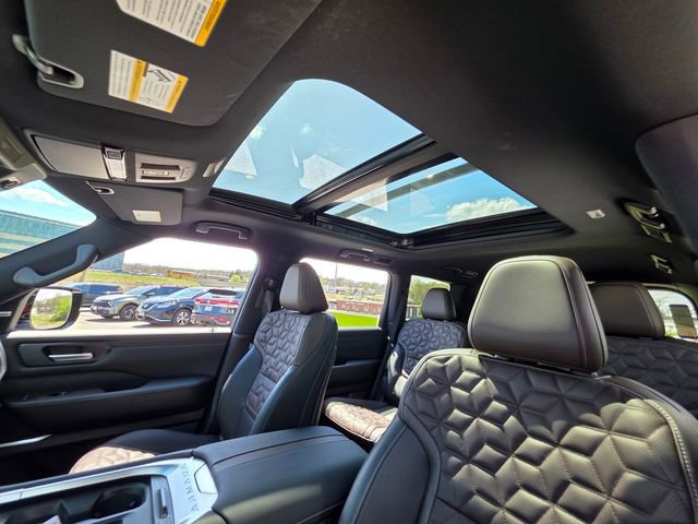 New 2026 Nissan Armada Platinum Reserve w/ Accent Package AWD/4WD image 27