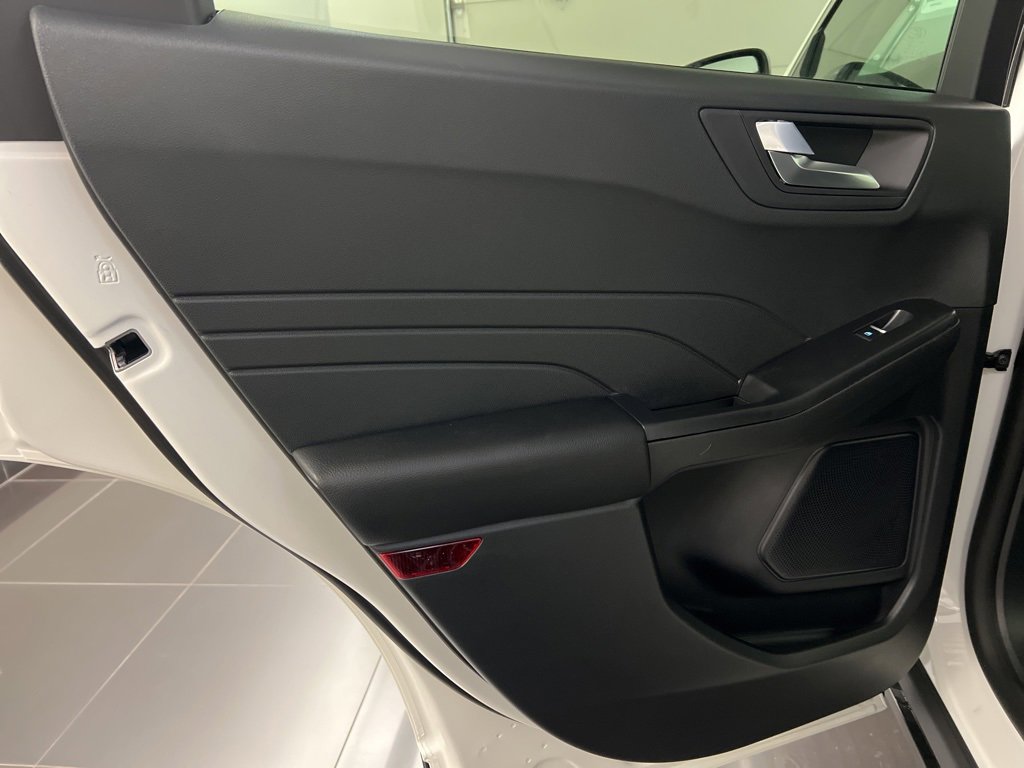 New 2025 Ford Escape SE image 29