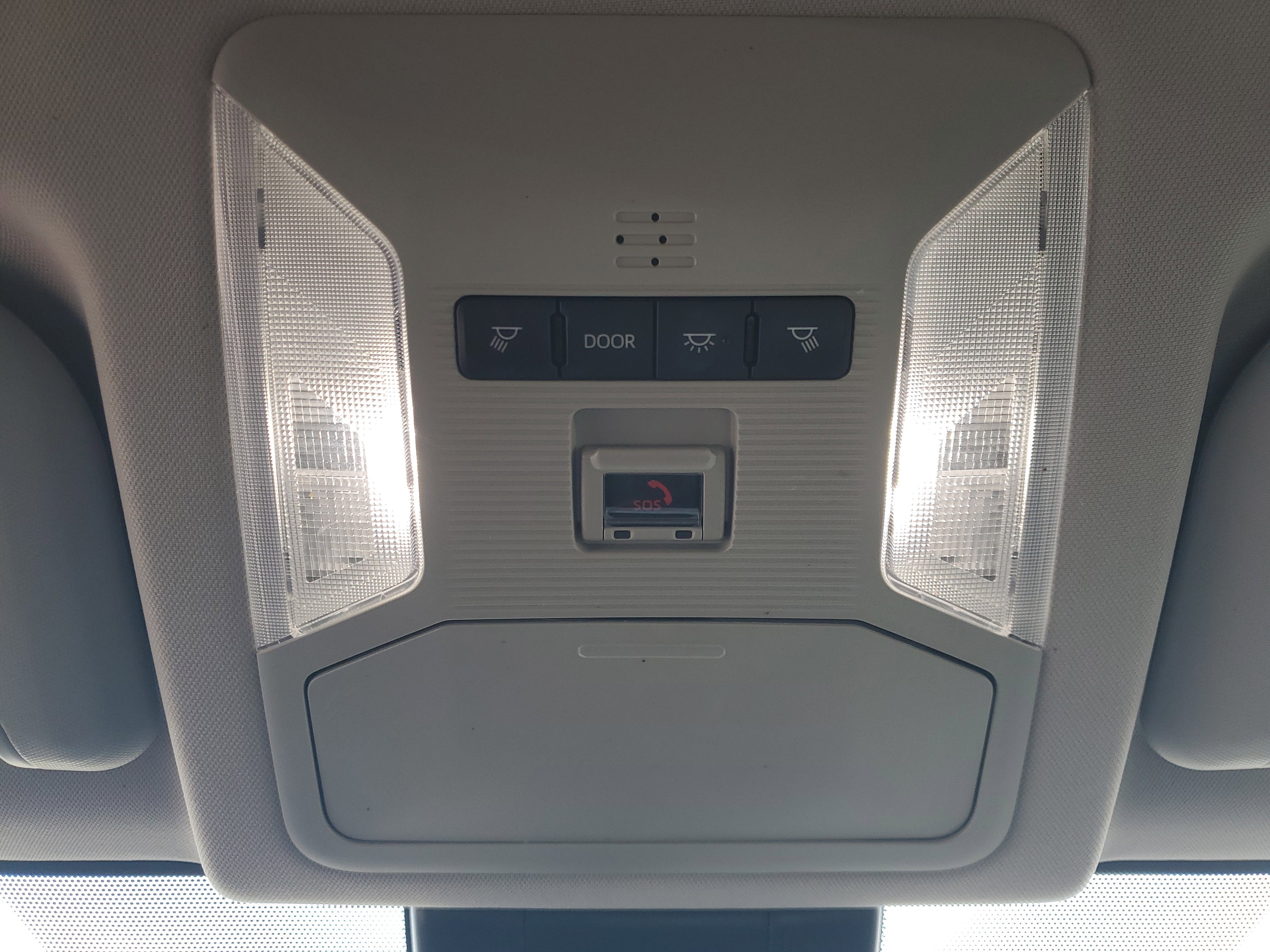 Used 2022 Toyota RAV4 LE image 28