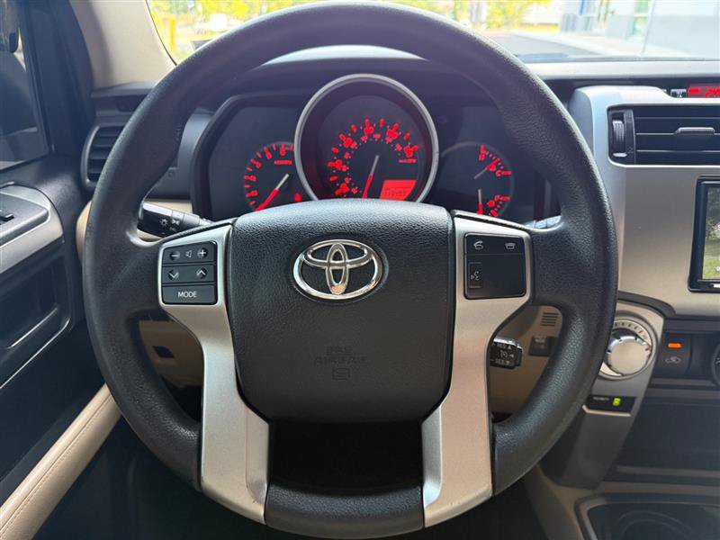 Used 2011 Toyota 4Runner SR5 AWD/4WD image 38