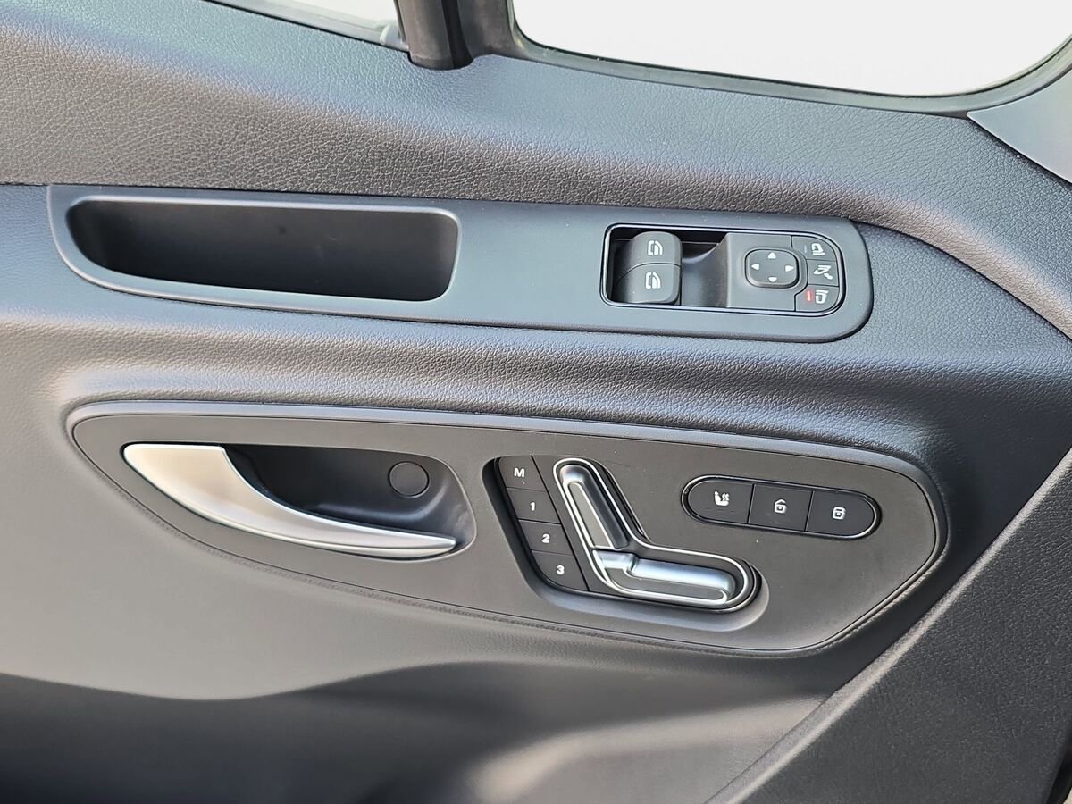New 2025 Mercedes-Benz Sprinter 2500 image 26