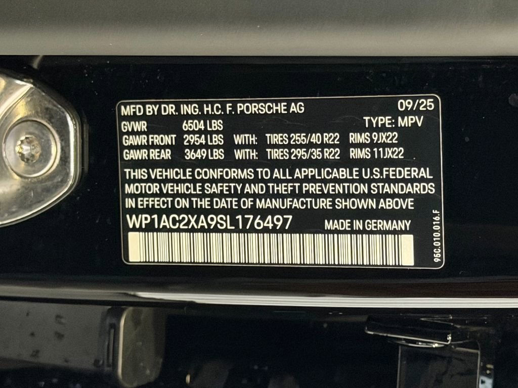 Certified 2025 Porsche Macan Turbo Electric AWD/4WD image 26