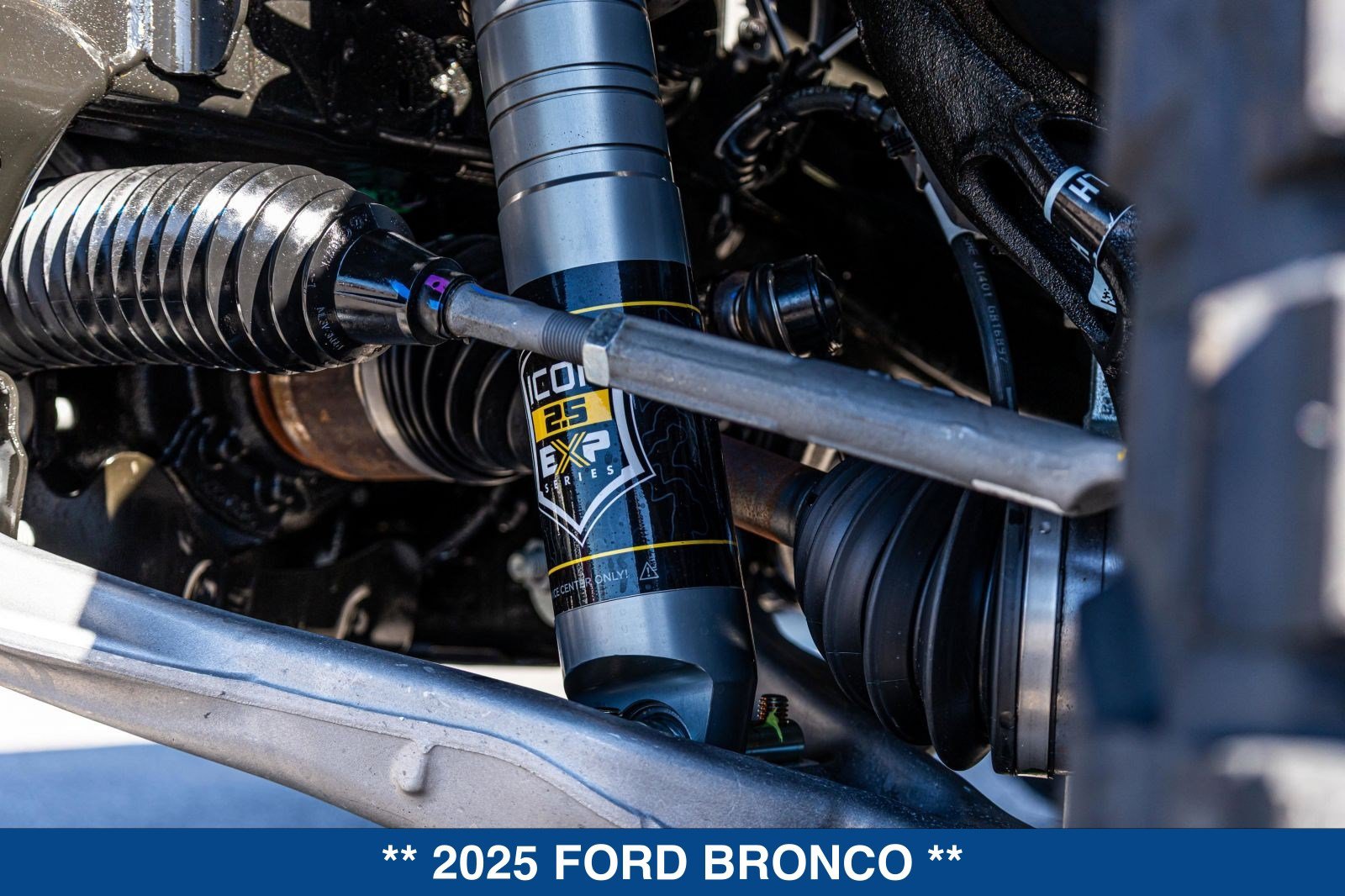 Used 2025 Ford Bronco Badlands AWD/4WD image 34