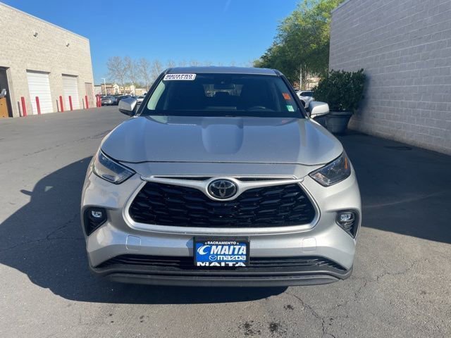 Certified 2024 Toyota Highlander LE image 2