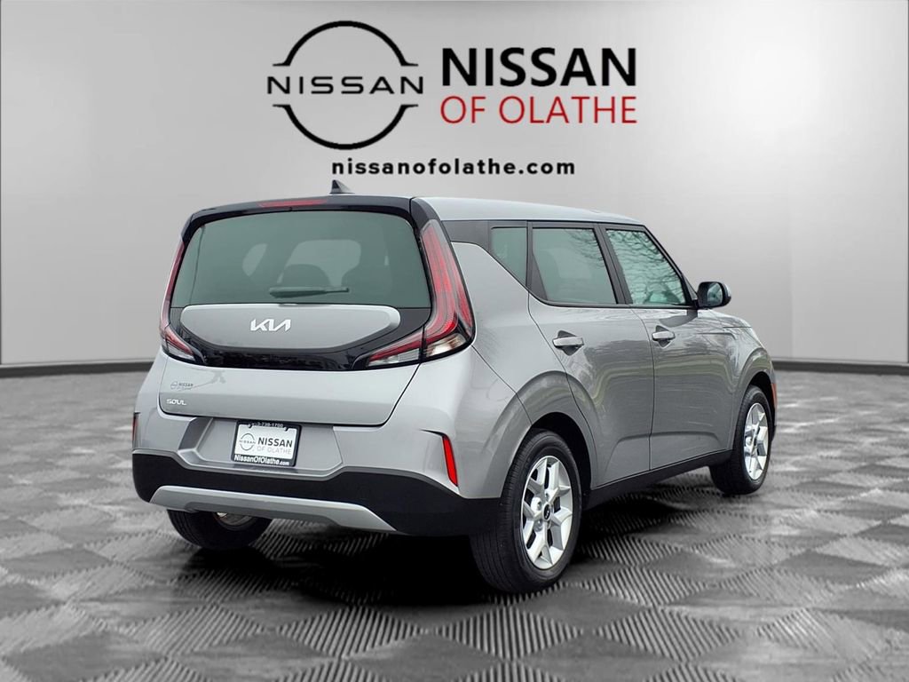 Used 2025 Kia Soul LX w/ LX Technology Package image 25