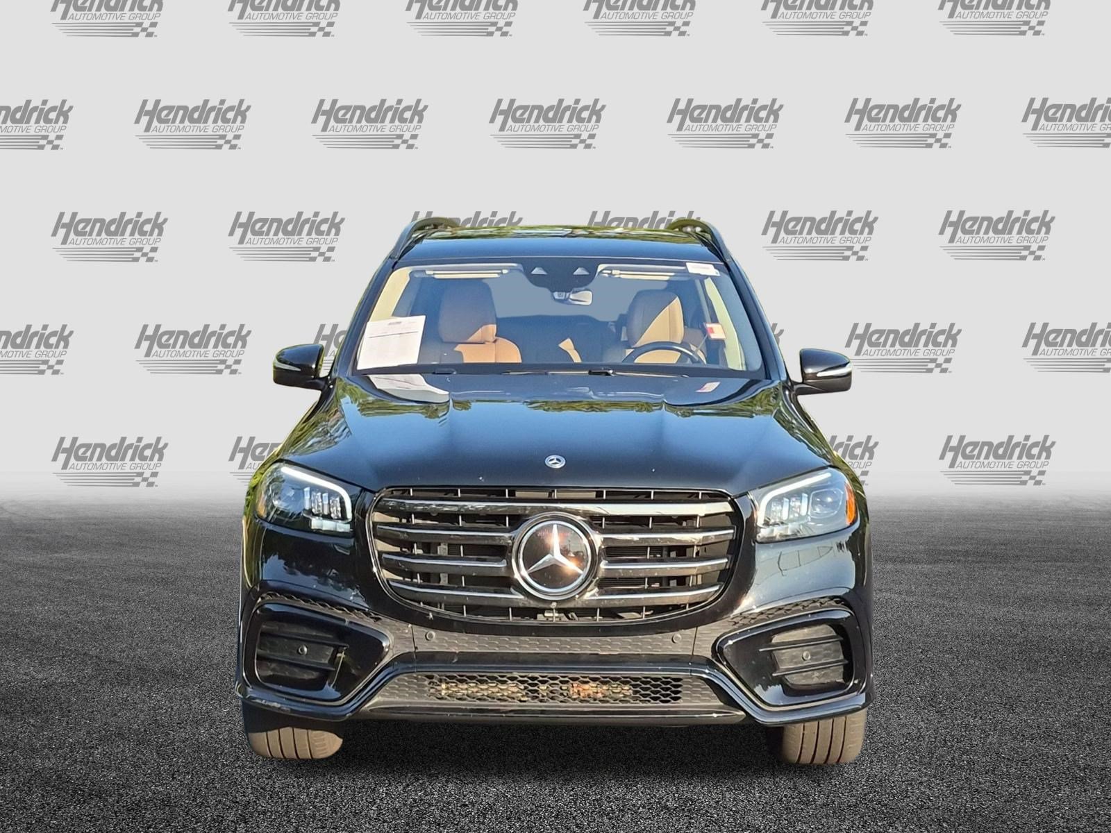 Used 2024 Mercedes-Benz GLS 450 4MATIC image 3