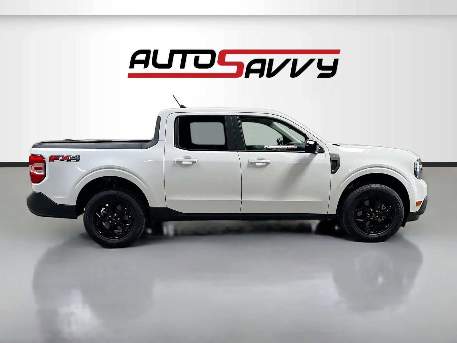 Used 2024 Ford Maverick Lariat w/ FX4 Off-Road Package AWD/4WD image 8
