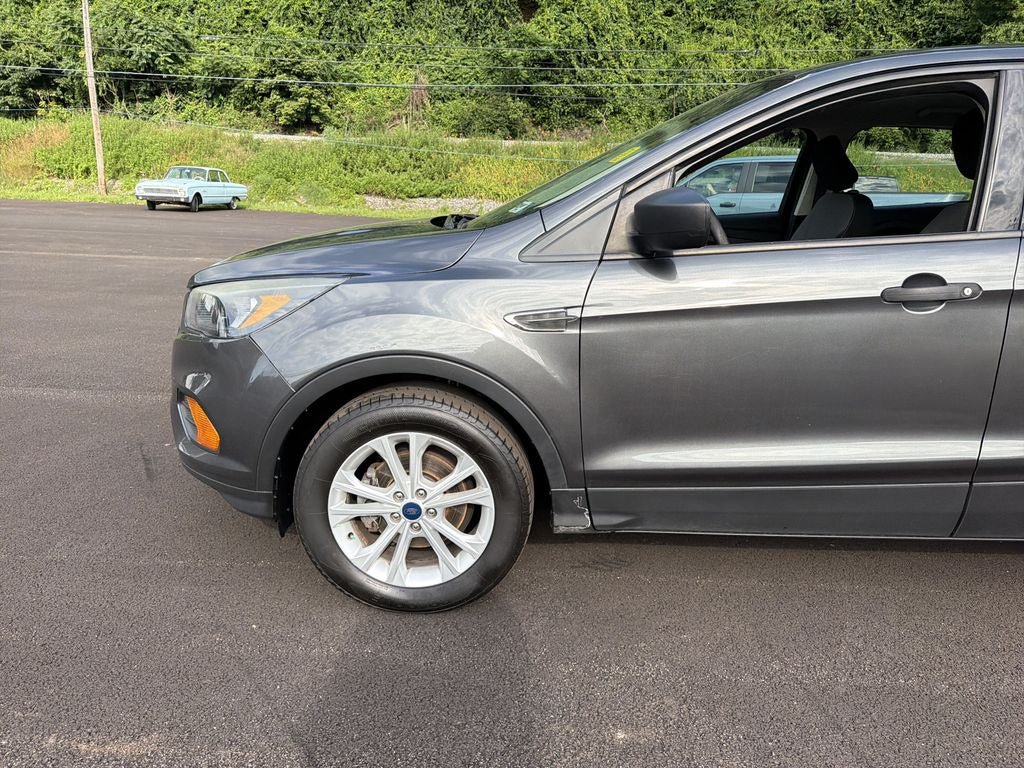 Used 2019 Ford Escape S FWD image 9