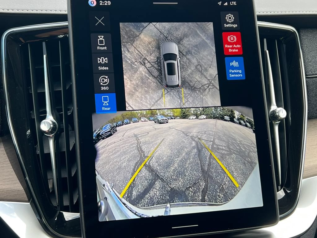 New 2026 Volvo XC90 B6 Plus w/ Protection Package Premier AWD/4WD image 26