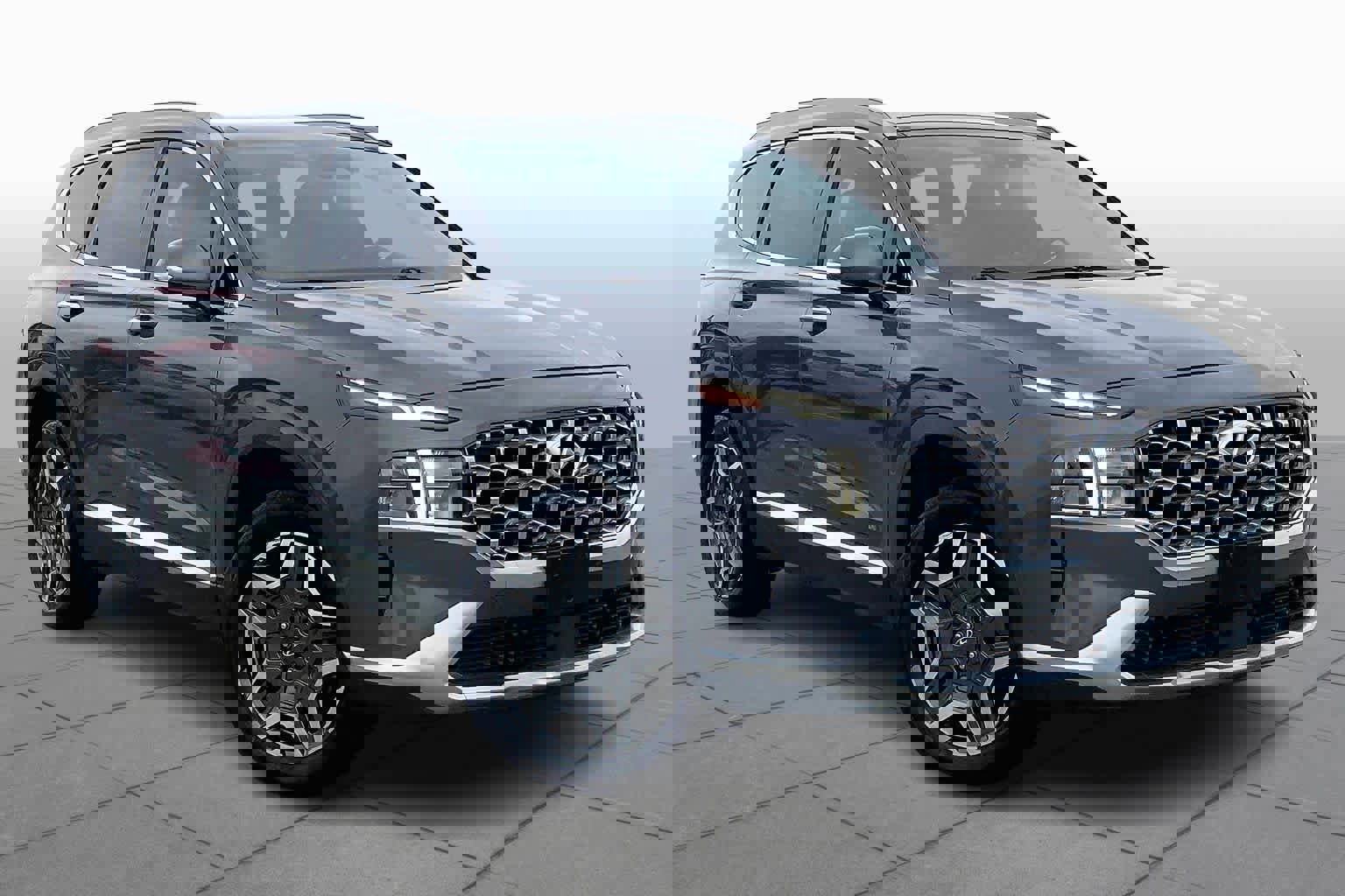 Used 2021 Hyundai Santa Fe SEL Premium image 2