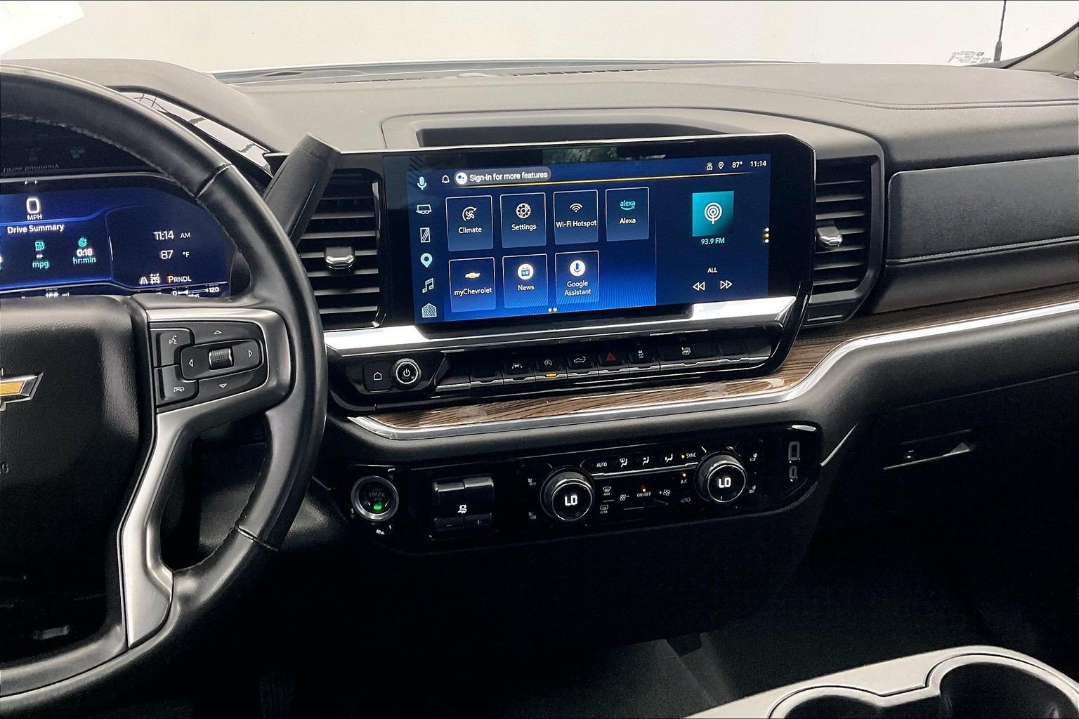 Used 2025 Chevrolet Silverado 1500 LT AWD/4WD image 5