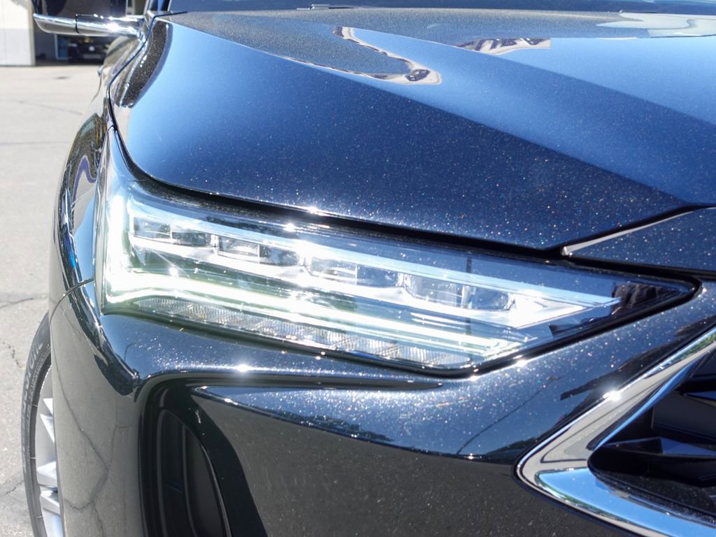 Used 2023 Acura MDX SH-AWD w/ Advance Package image 3