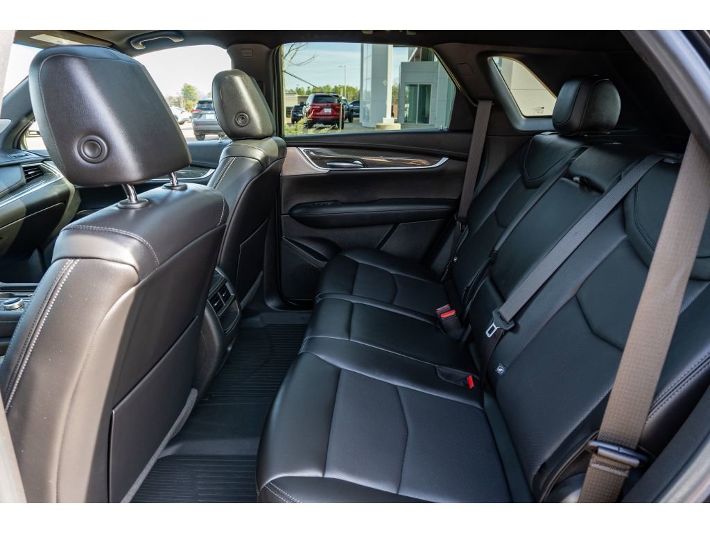 Used 2021 Cadillac XT5 Sportv w/ LPO, Floor Liner Package image 13