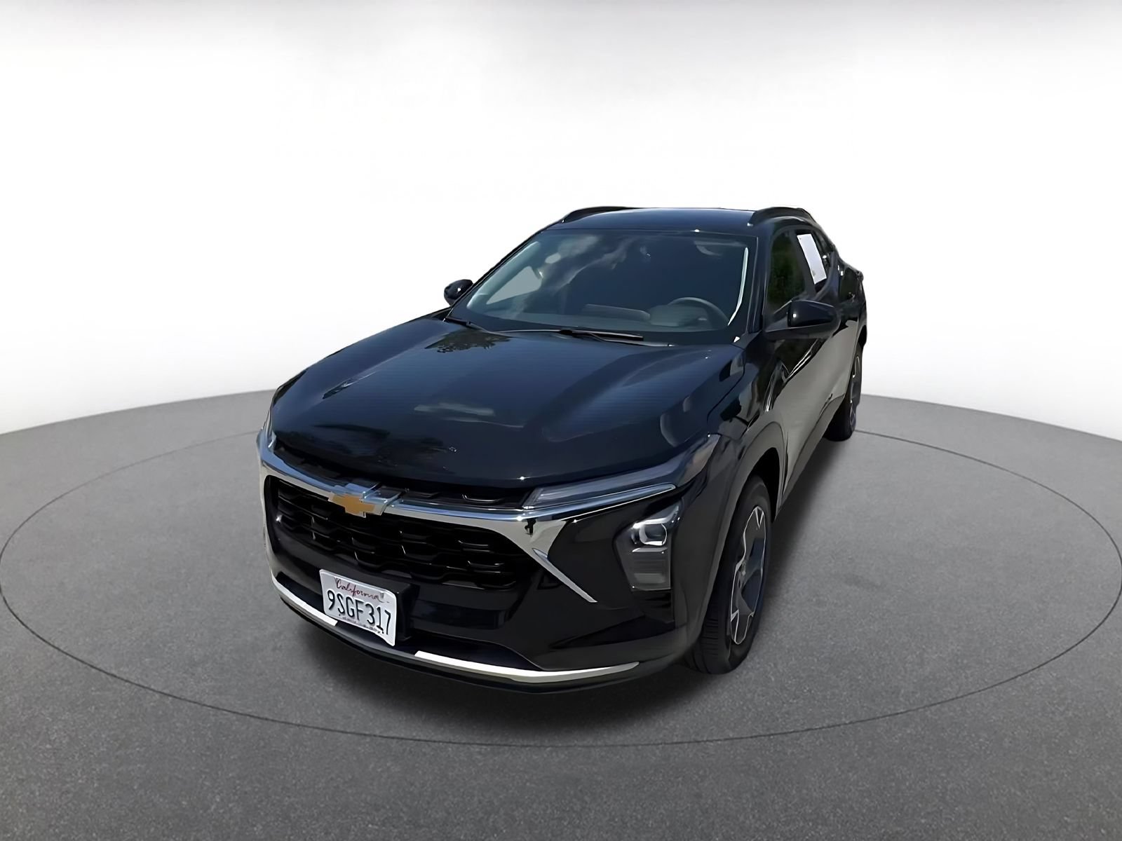 Used 2025 Chevrolet Trax LT FWD image 7