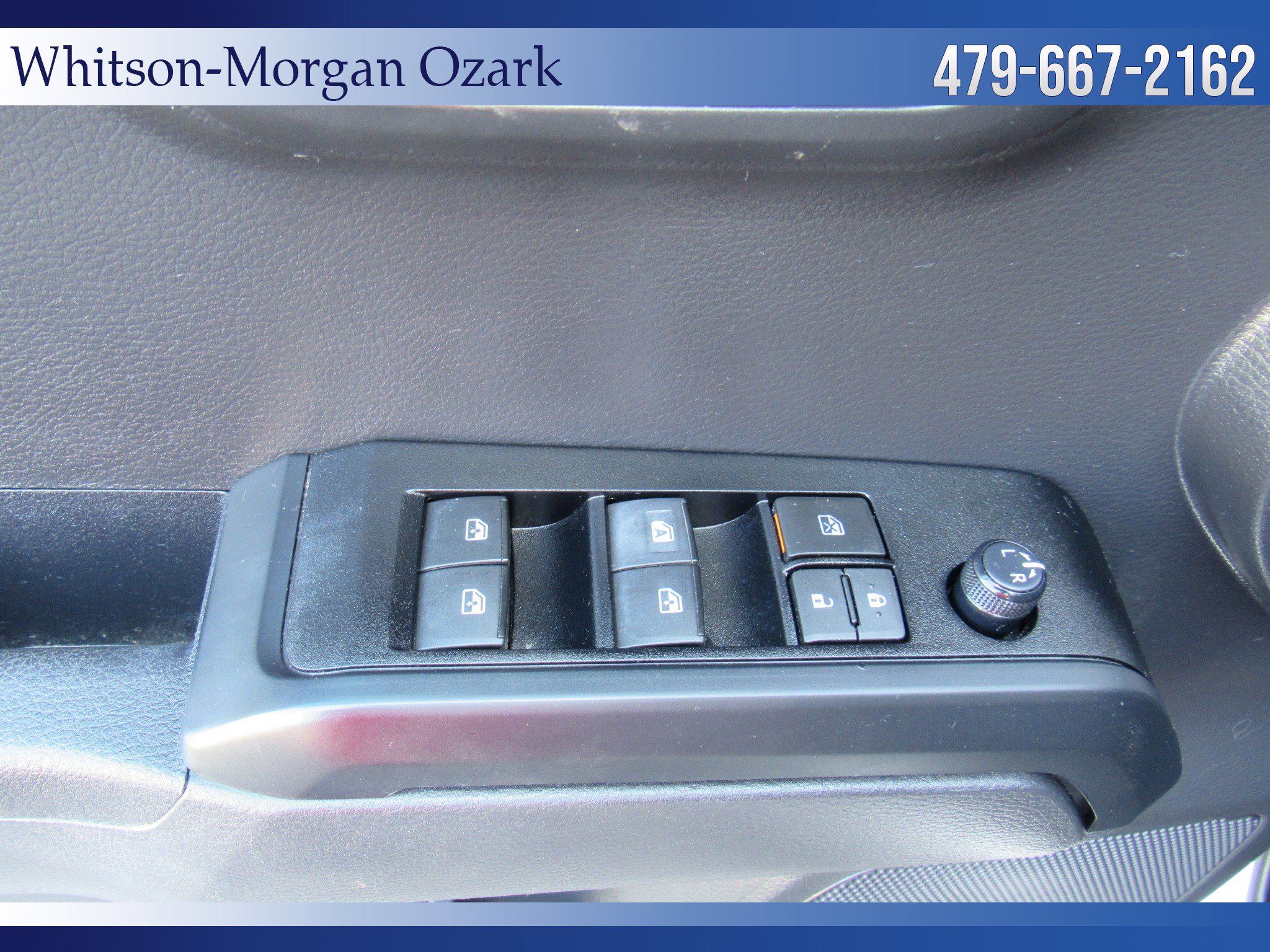 Used 2022 Toyota Tacoma SR AWD/4WD image 32