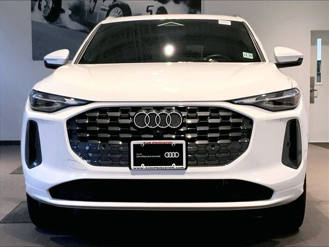 Certified 2025 Audi Q5 Premium w/ Convenience Package AWD/4WD image 8