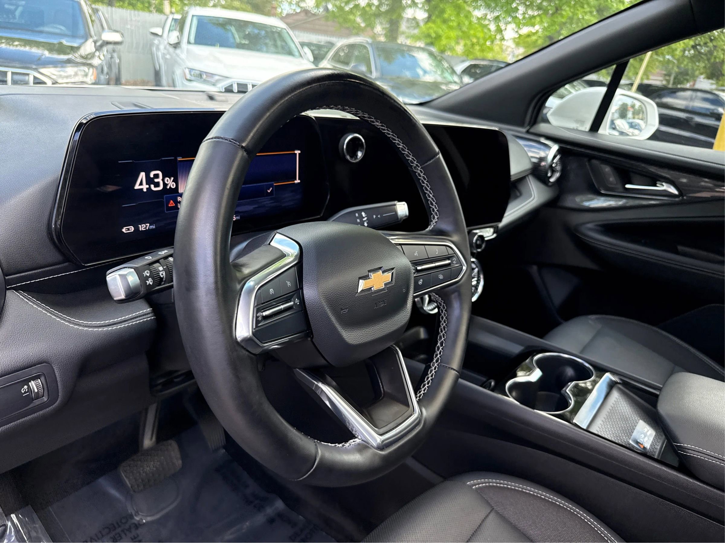 Used 2024 Chevrolet Blazer EV LT AWD/4WD image 16