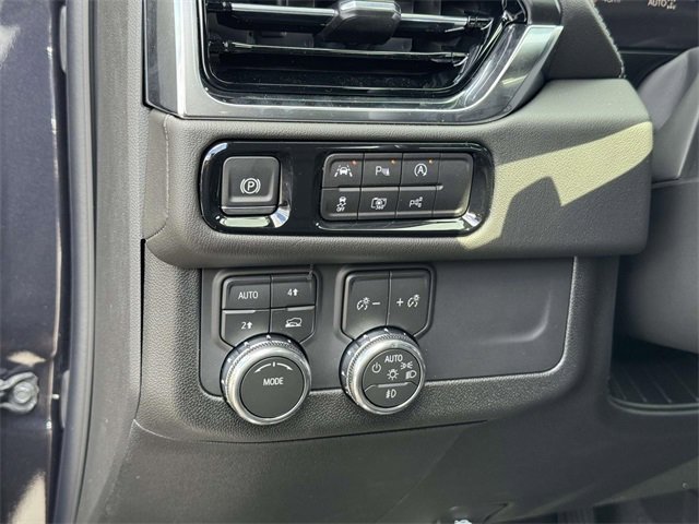 New 2026 GMC Yukon XL Denali image 16