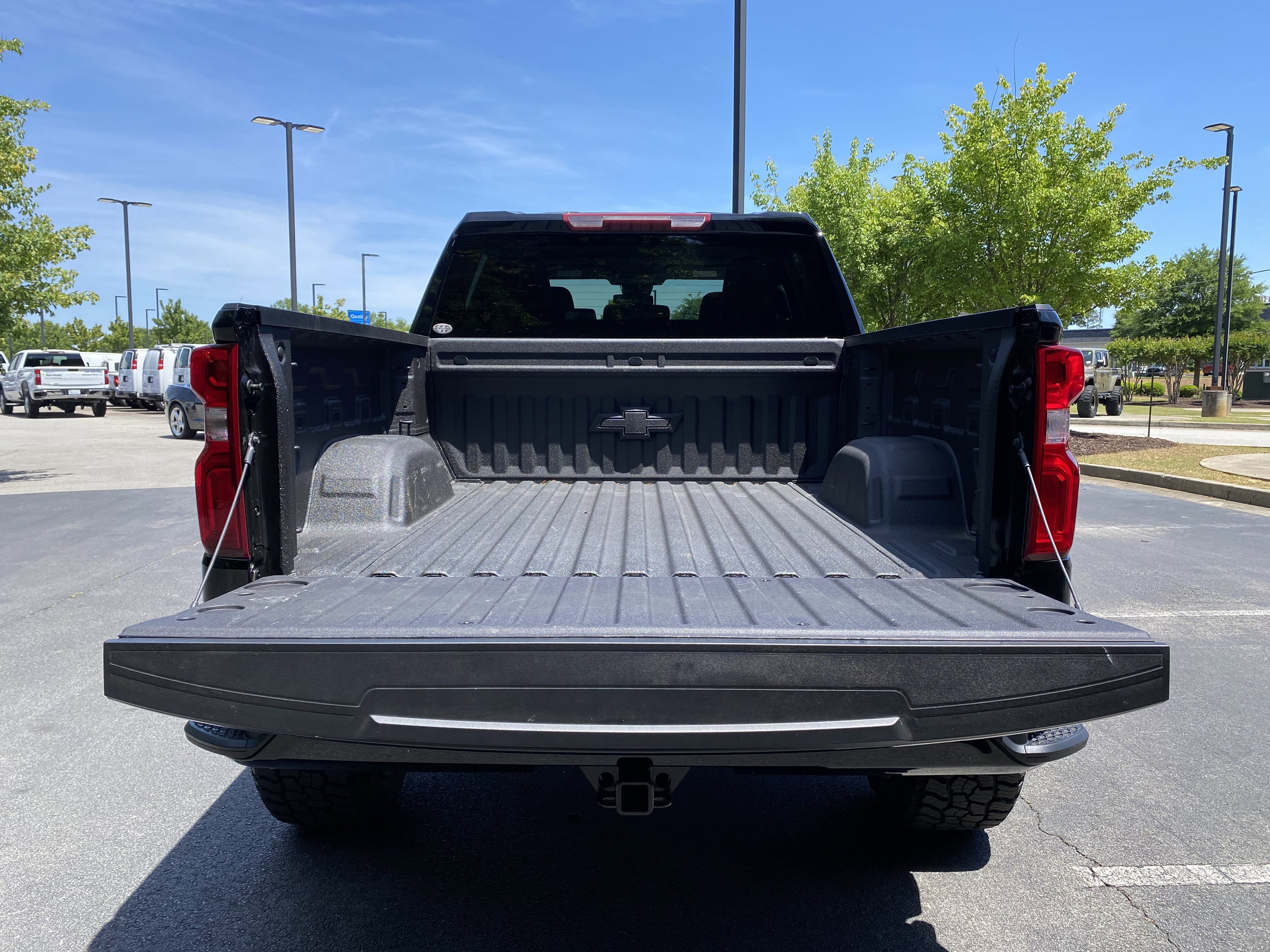 Used 2026 Chevrolet Silverado 1500 RST w/ RST Select Package AWD/4WD image 11