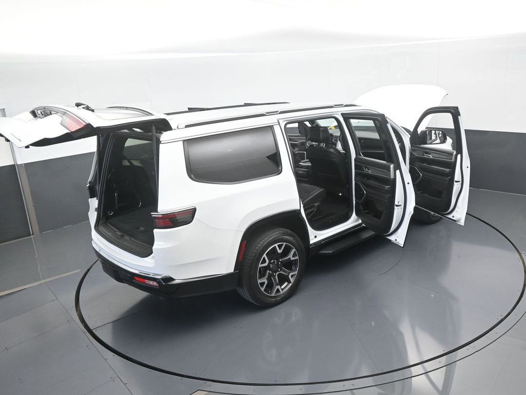 Used 2023 Jeep Wagoneer Series III w/ Preferred Equipment Group image 71