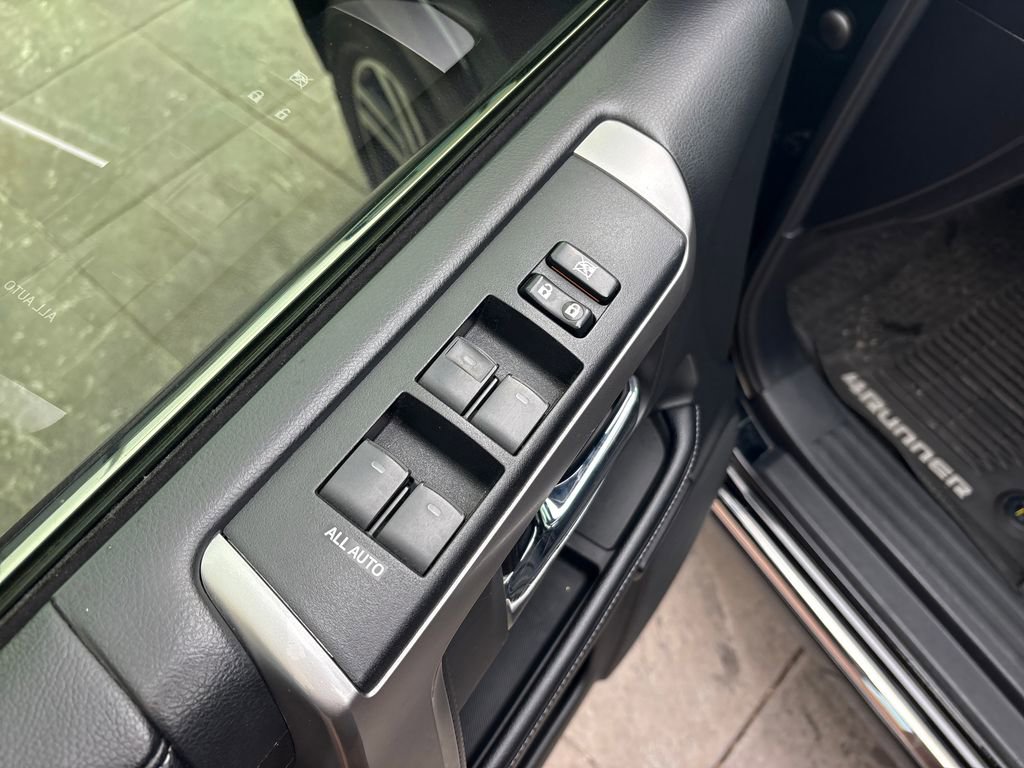 Used 2017 Toyota 4Runner Limited image 19