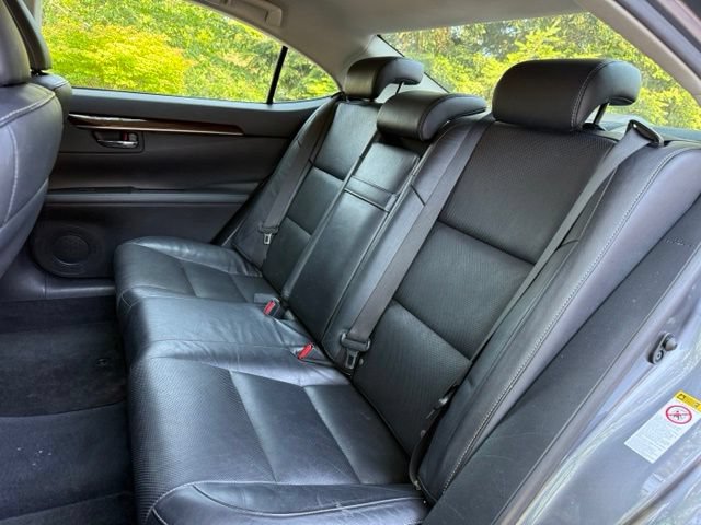 Used 2014 Lexus ES 350 w/ Luxury Package FWD image 26