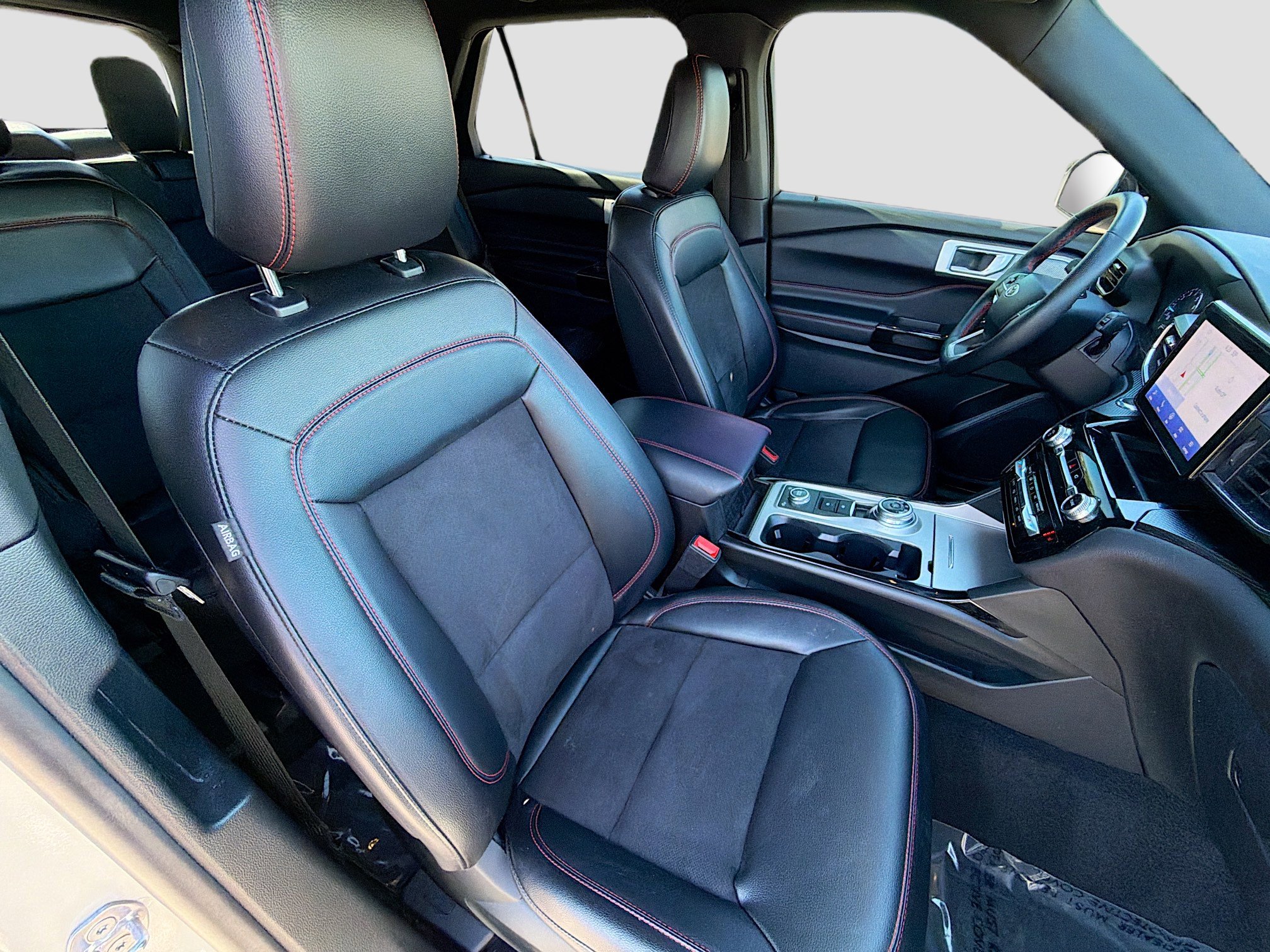 Used 2022 Ford Explorer ST-Line w/ Class IV Trailer Tow Package image 15